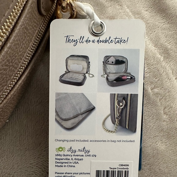 Itzy ritzy double take crossbody diaper bag - Picture 4 of 9